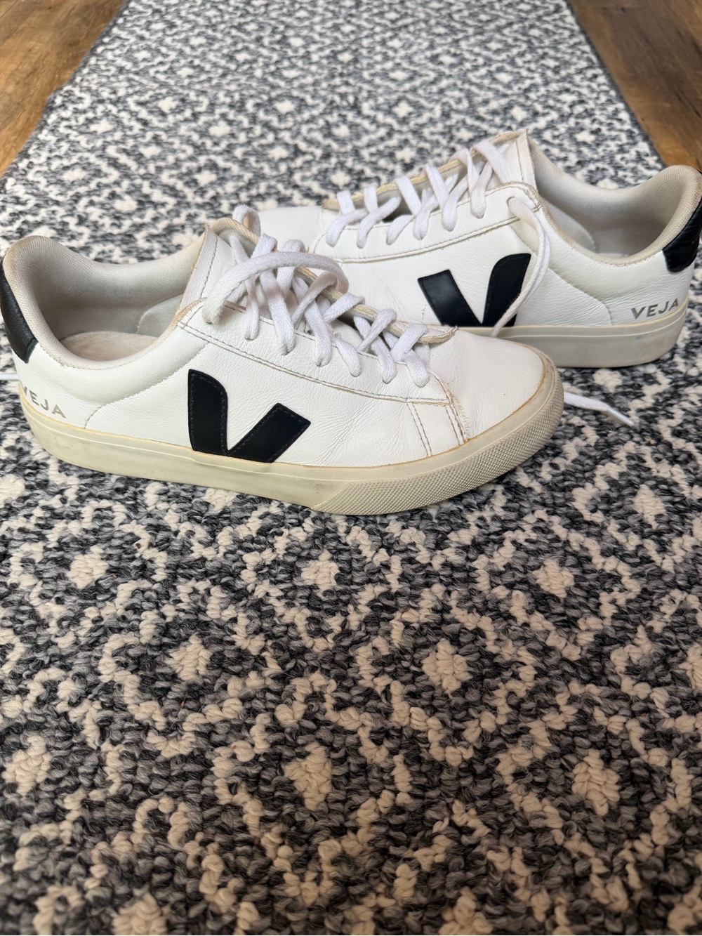 Veja White Leather Slip-On Sneakers Size 7 US